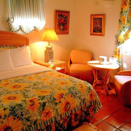 At Wind Chimes Boutique Hotel San Juan Exterior photo
