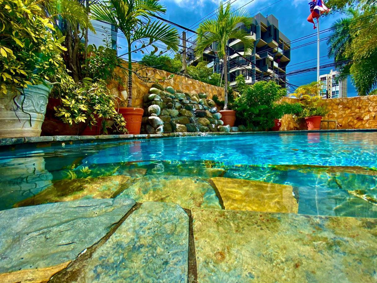 At Wind Chimes Boutique Hotel San Juan Exterior photo